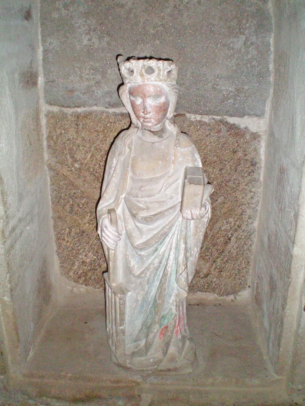 Statue : sainte Foy